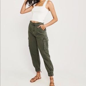 NWT Abercrombie & Fitch Cargo Joggers